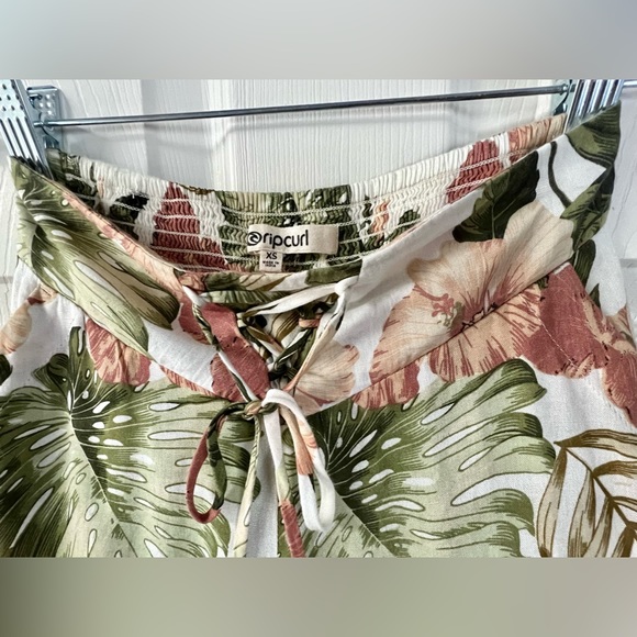 🌊Rip Curl Hanalei Bay Short🌺 - Picture 5 of 16